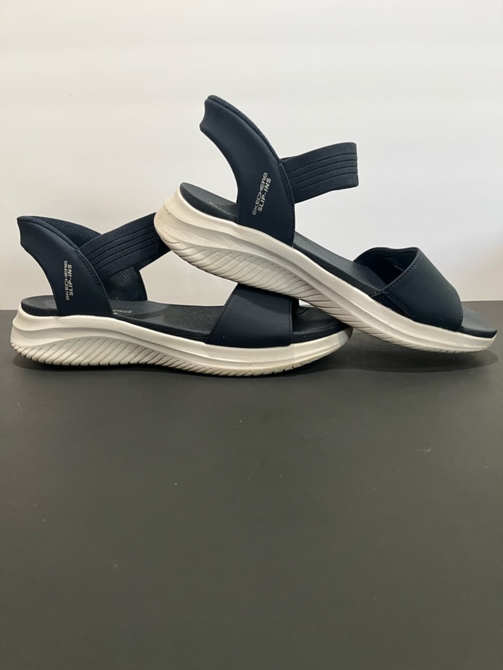 Sketchers Blue Elastic Strap Slip-In Lightweight Cushion Women's Casual Sandals - Picture 2 of 13